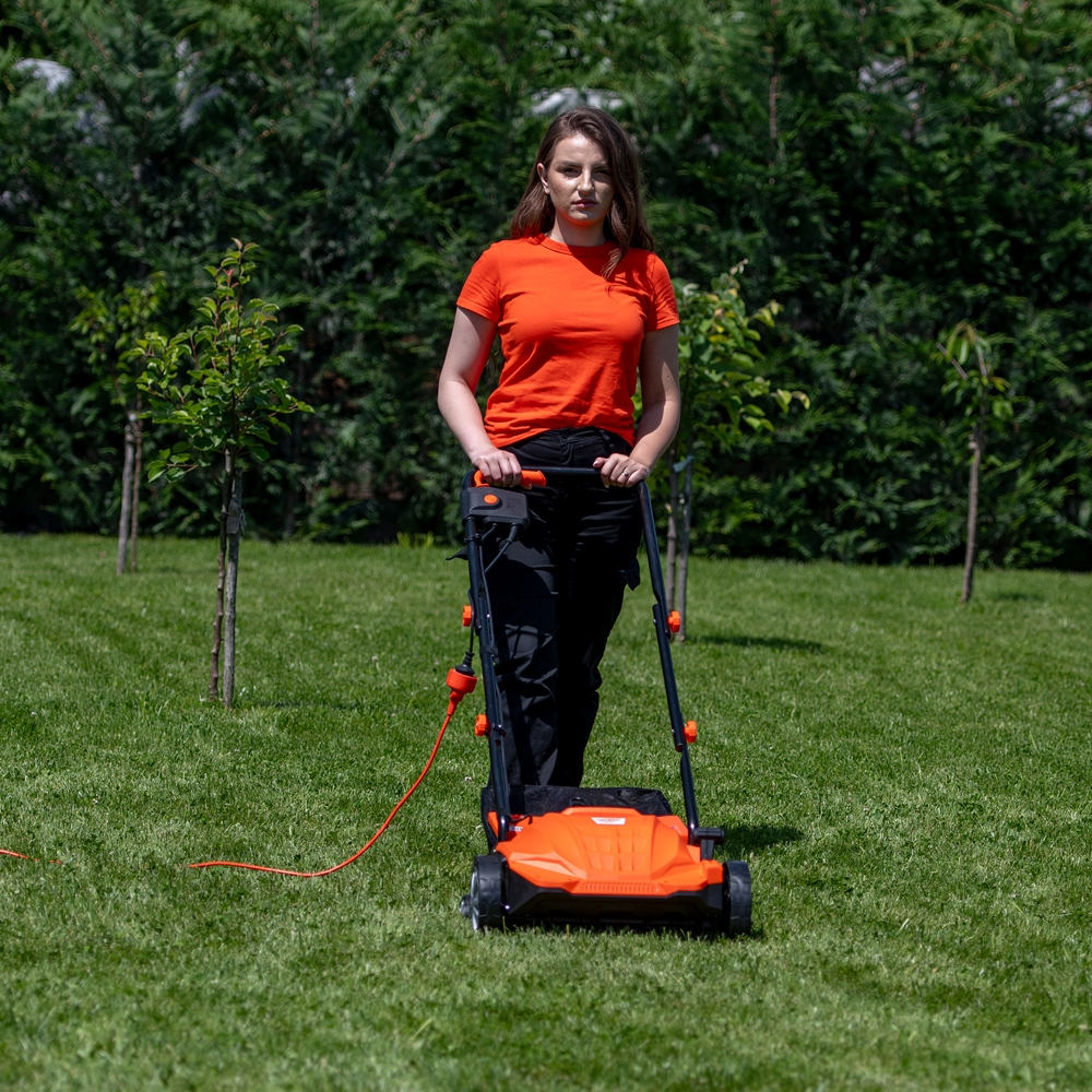 Scarificator gazon RURIS RXE888, Electric, 1500W, 3000rpm, latime de lucru 32 cm, sac colectare 30 L, portocaliu