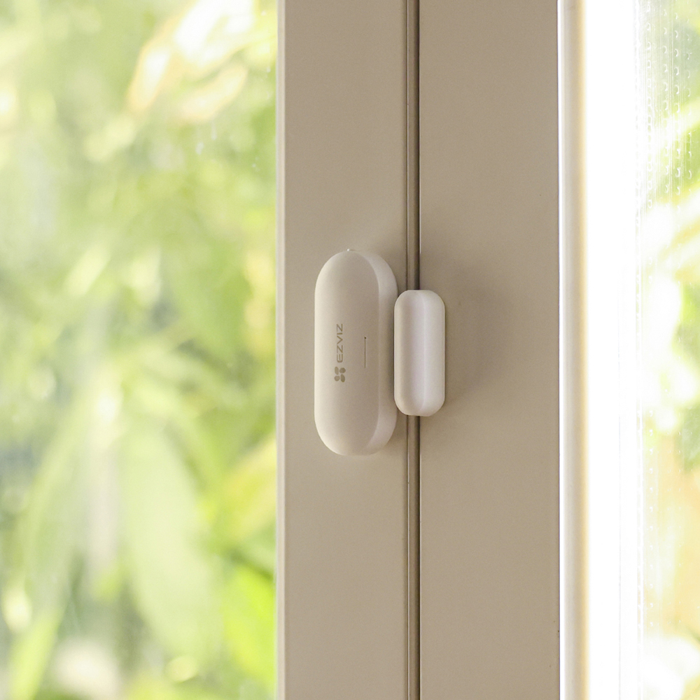 Senzor usa / fereastra EZVIZ T2C, Wi-Fi, ZigBee, Alerte instantanee, Alarma antiefractie, alb