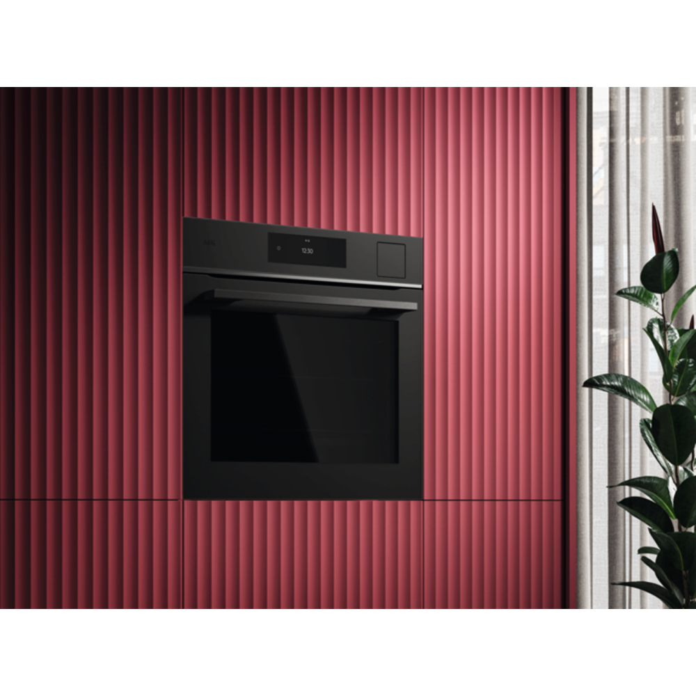 Cuptor incorporabil AEG TP8SB731AT, Electric, SteamPro, Autocuratare cu abur, 70 l, Clasa A++, Wi-Fi, negru