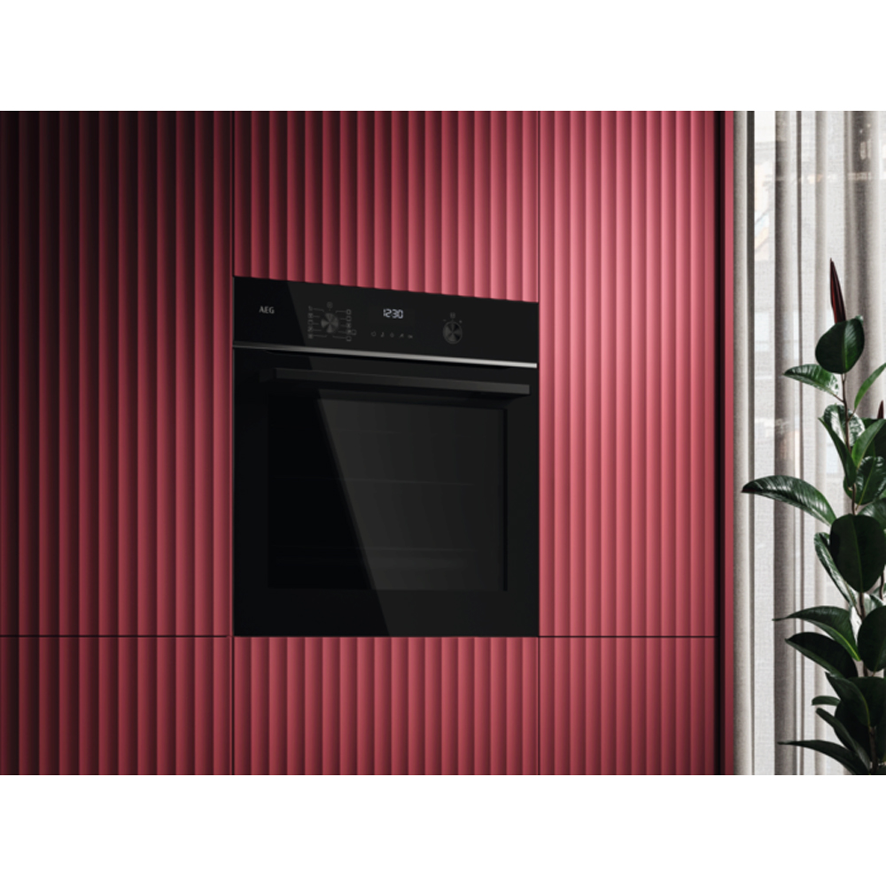 Cuptor incorporabil AEG SurroundCook TU5PB431SB, Electric, Autocuratare pirolitica, 72 l, Clasa A++, Wi-Fi, negru
