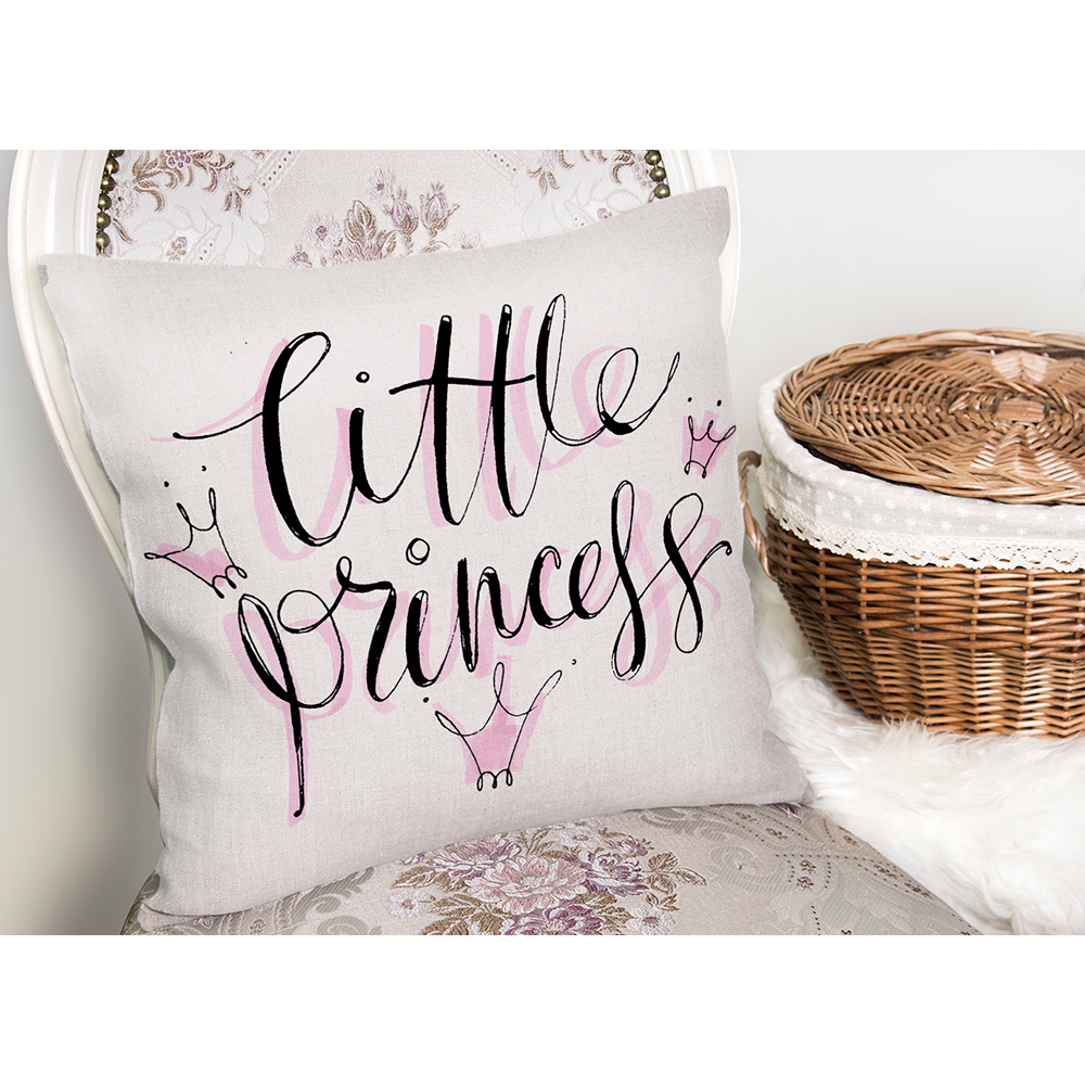 Fata perna decorativa Little Princess, 30% bumbac + 70% poliester, 43 x 43 cm, alb-roz